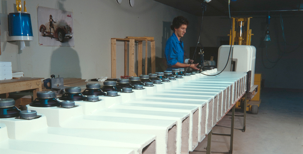 Kulthögtalare i betong